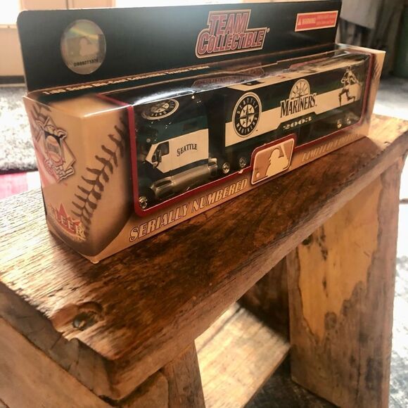 Diecast Truck Seattle Mariners 2003 Limited Edition Tractor Trailer Toy NIB 🔥🤗 - Picture 10 of 16
